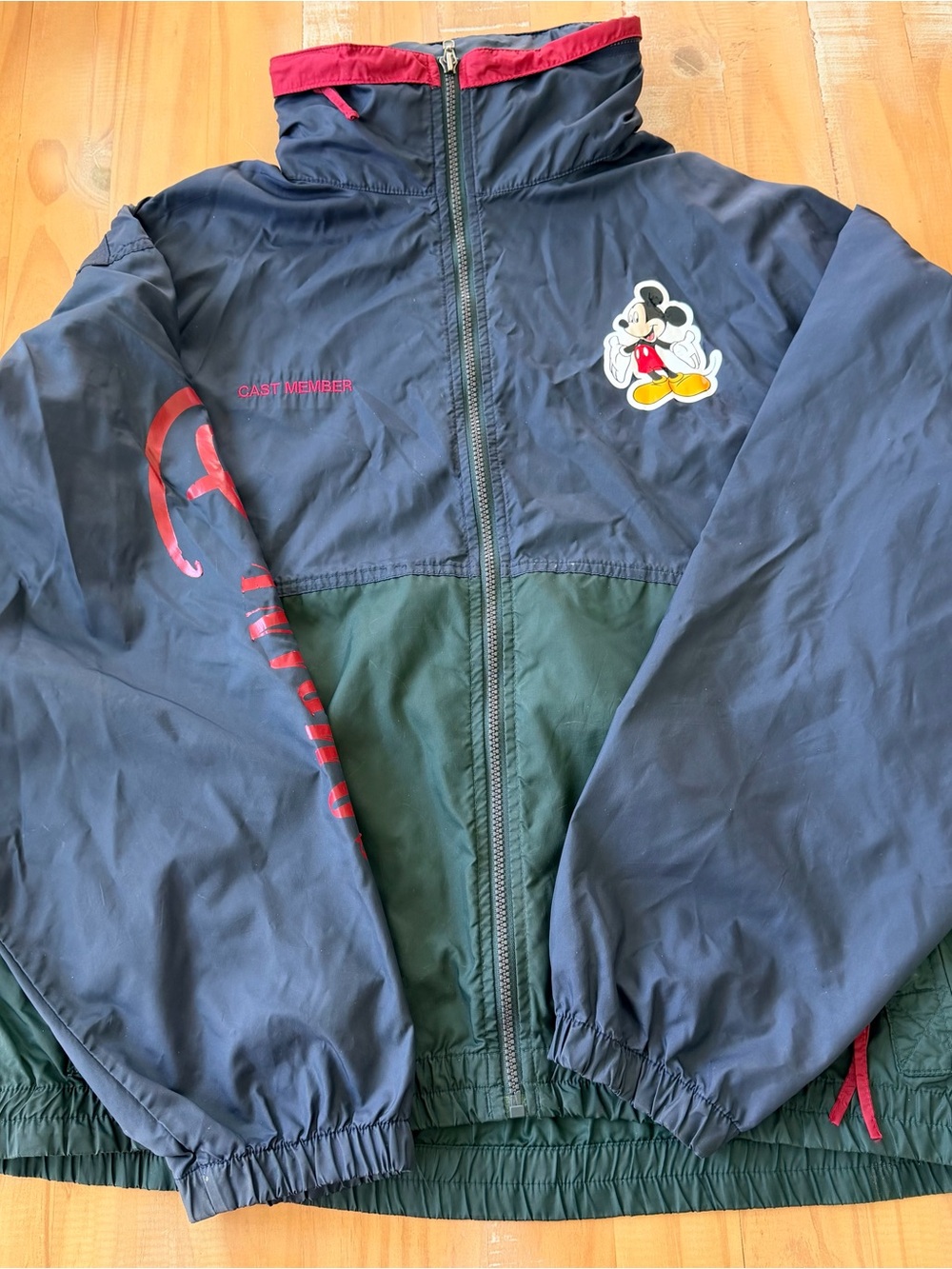 Vintage DISNEY *Cast Member Only* Imagineering Jacket Size Large See Photos